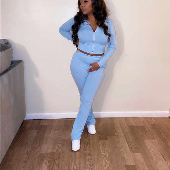 Two Piece flared pants set - Picture 3 of 3